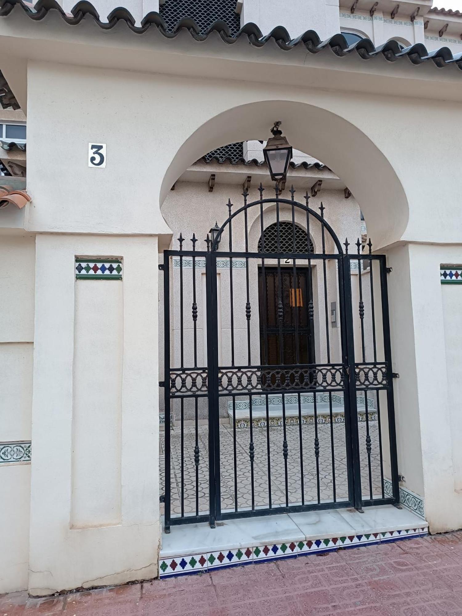 Residencia Alhambra Los Cisnes Torrevieja Eksteriør billede